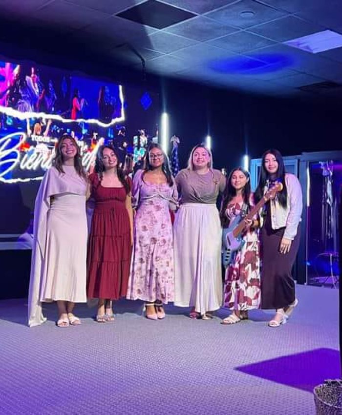 Los Ministerios: Un Camino para Servir y Crecer